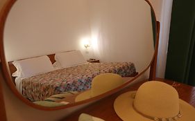 De Loca Rooms